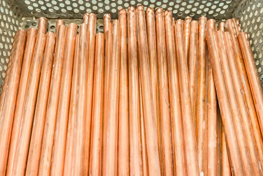 Copper scrap with clean, unalloyed copper rods