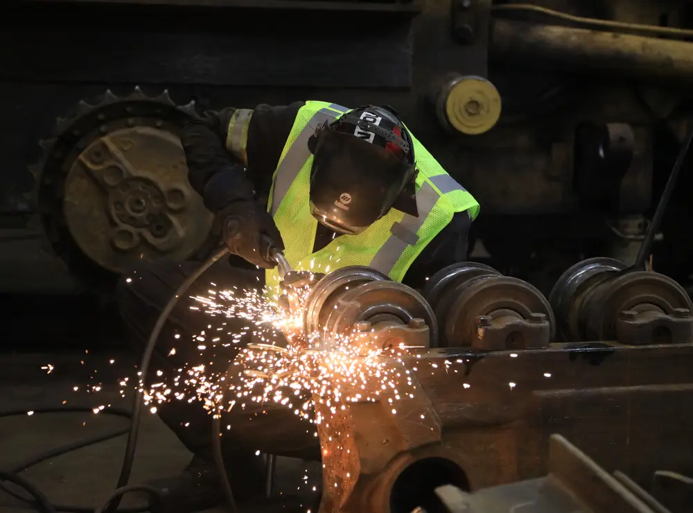 Precision metal cutting during scrap metal processing operation